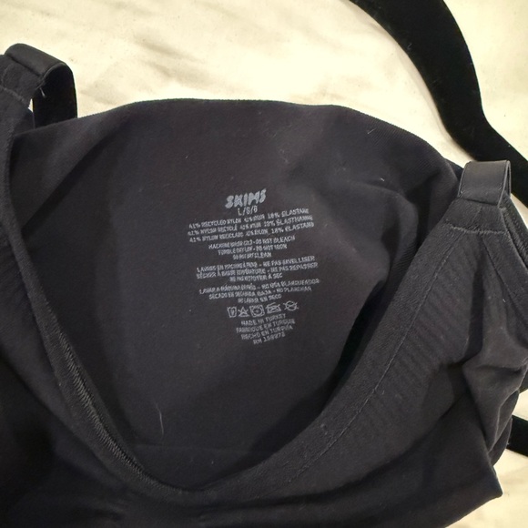 SKIMS Black Sculpting Thong Bodysuit - Picture 3 of 5